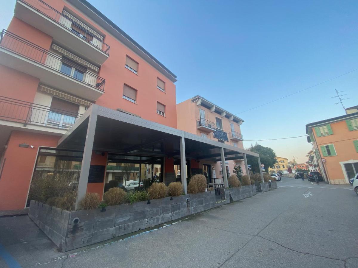 La Casa Di Marta Apartment Valeggio sul Mincio Exterior photo